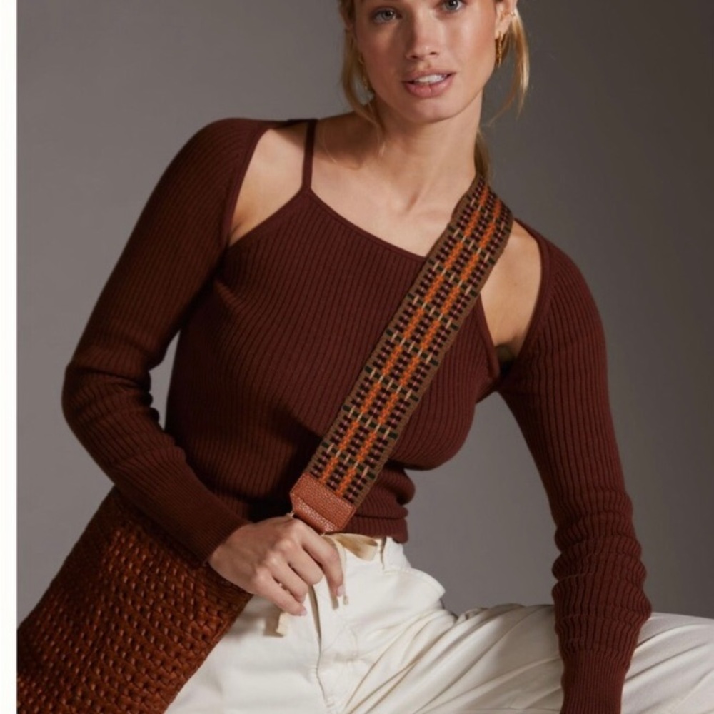 Women's Anthropologie Ribbed Brown Cold Shoulder Sweater - Picture 2 of 9